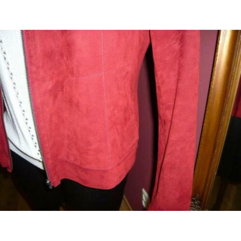 jasje rood leer en suede 2 zijden te dragen mt 36-38