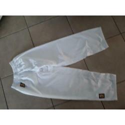 Taekwondopak maat 160 zgan