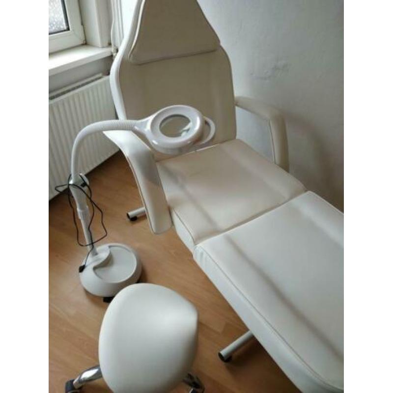 Cosmetische stoel/set