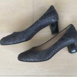 Voltan leren pumps. Mt 39.