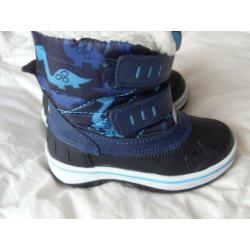 Warme winterlaarsjes mt 21