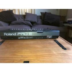 Vintage top keyboard Roland Pro-E
