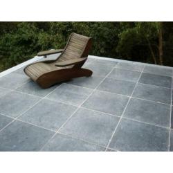 terrastegels Vietnamees hardsteen Abdij 80x80 cm verouderd
