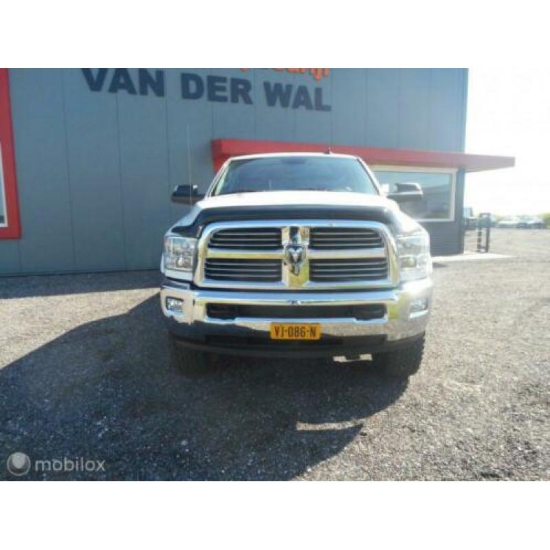 Dodge Ram 2500 - MEGACABE/CUMMINS DIESEL 6.7 550 PK