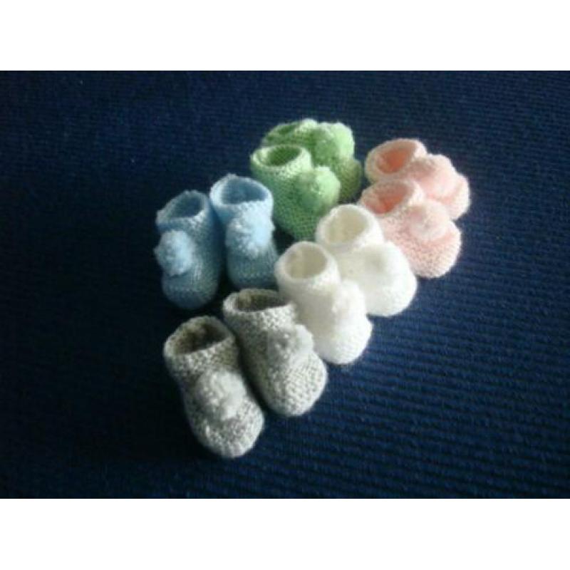 Poppenkleertjes - POPPENSLOFJES/PANTOFFELTJES
