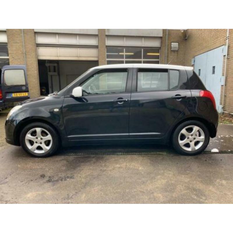 Suzuki Swift 1.3 Shogun AIRCO / Lm velgen / Nieuwe APK!