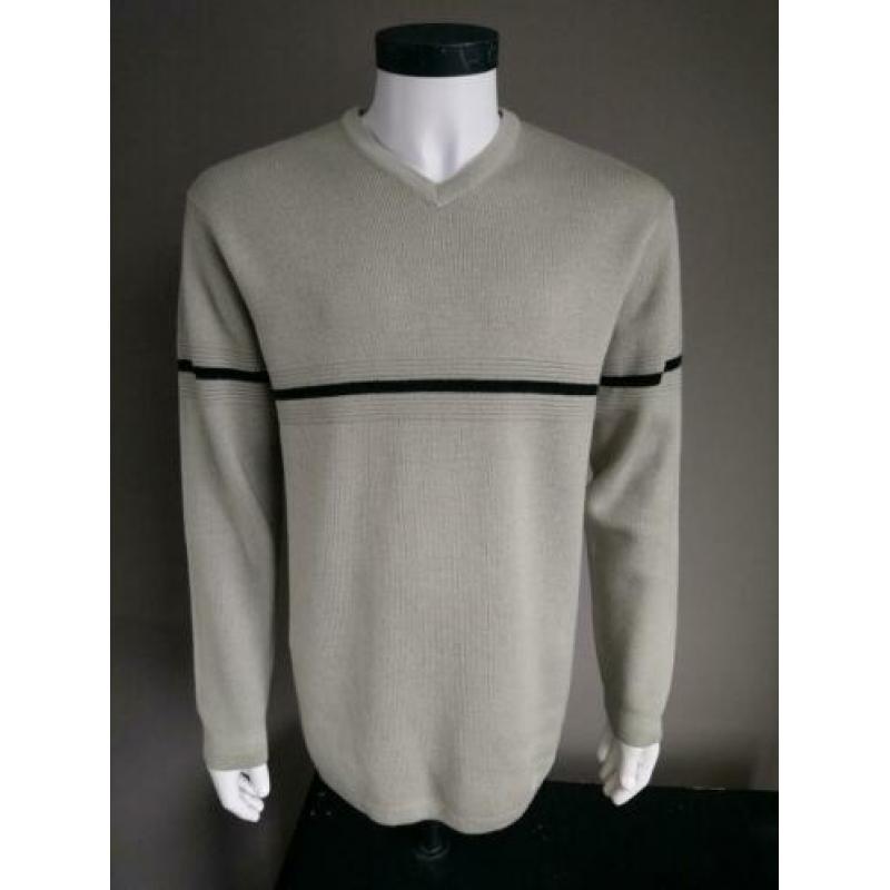 Celio trui. Kleur Beige. Maat L.