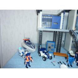 playmobil politiebureau motor quad en veel agenten