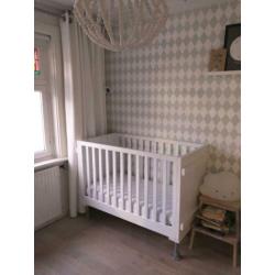 Commode, ledikant (Kids Factory Worker), matras en aerosleep