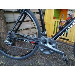 Gravel adventure bike