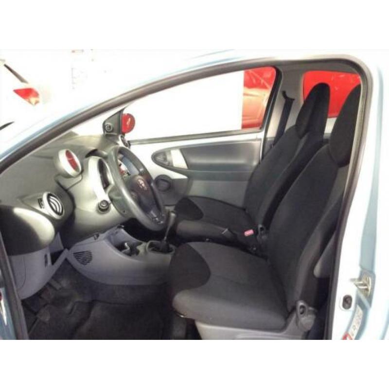 TOYOTA Aygo 1.0 12V VVT-I 3DRS Plus