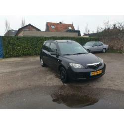 Mazda 2 1.4 Citd Exclusive 2004 Zwart