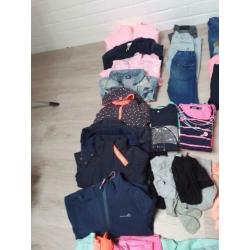 Groot pakket meisjeskleding draagmaat 122/128