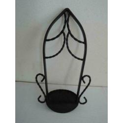 Zwart metalen console voor een (Maria) beeldje
