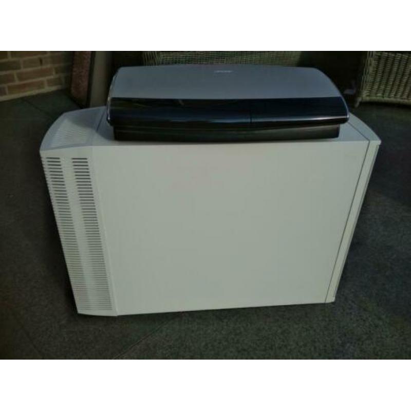 Bose Media center met 5 boksen en Basmodule