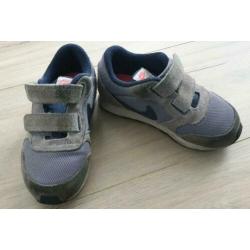 nike kinder schoenen sneakers maat 26