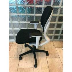 Ahrend 230 Bureaustoelen, Lage Rug, zwarte stof, Burostoel