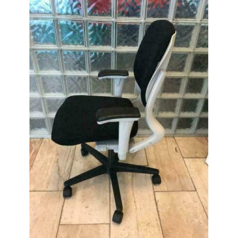 Ahrend 230 Bureaustoelen, Lage Rug, zwarte stof, Burostoel
