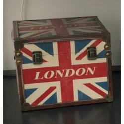 Kist London, London kist, kistje voor de sier leer afgezet