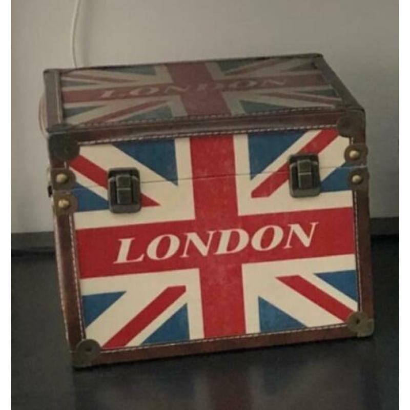 Kist London, London kist, kistje voor de sier leer afgezet