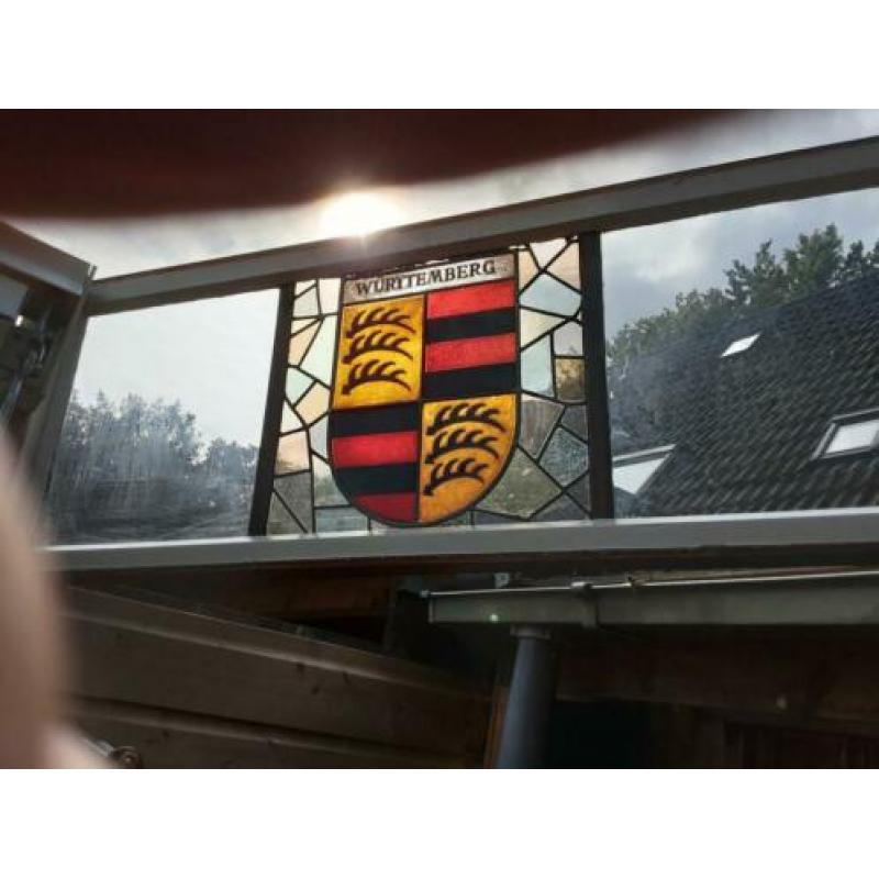 Antiek glas in lood raam