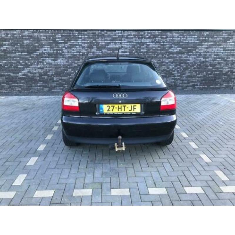 Audi A3 1.6 Attraction Trekhaak/Clima/Airco