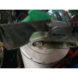 Hitachi bandschuurmachine sb 110