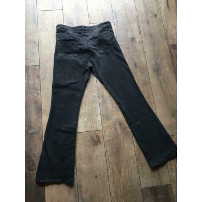 Flared spijkerbroek maat 44