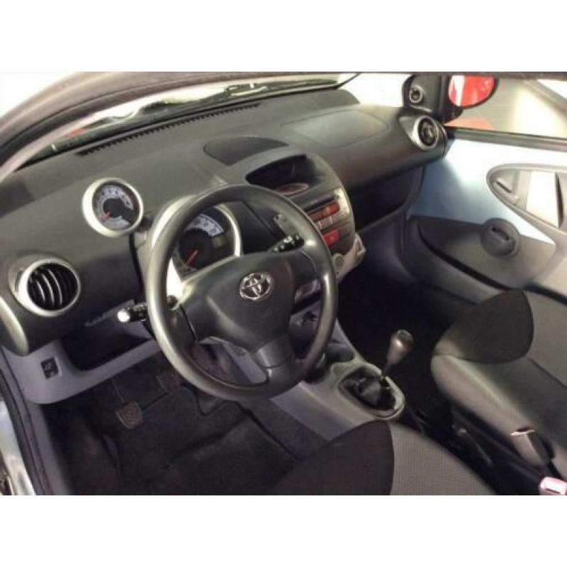TOYOTA Aygo 1.0 12V VVT-I 3DRS Plus