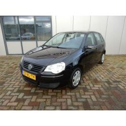 Volkswagen Polo 1.4-16V Comfortline Nieuwe APK, Airco