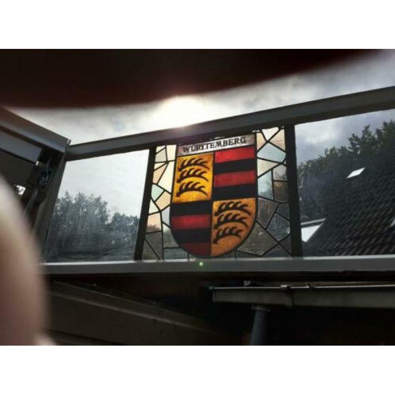 Antiek glas in lood raam