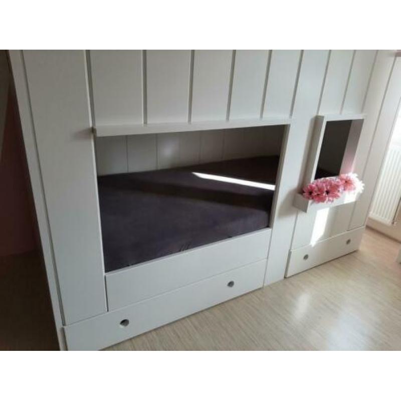 Grachtenpand bed / hoogslaper zoekt nieuw slaapmaatje