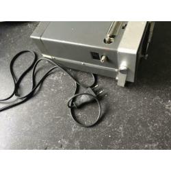 Merk Universum. Draagbare ventage all transistors televisie.
