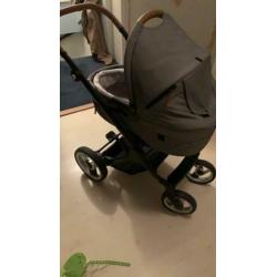 Mutsy nomad grey