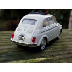 Fiat 500 1/43 Solido wit