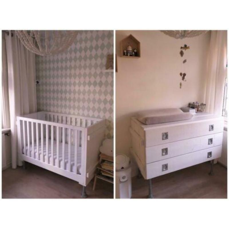 Commode, ledikant (Kids Factory Worker), matras en aerosleep