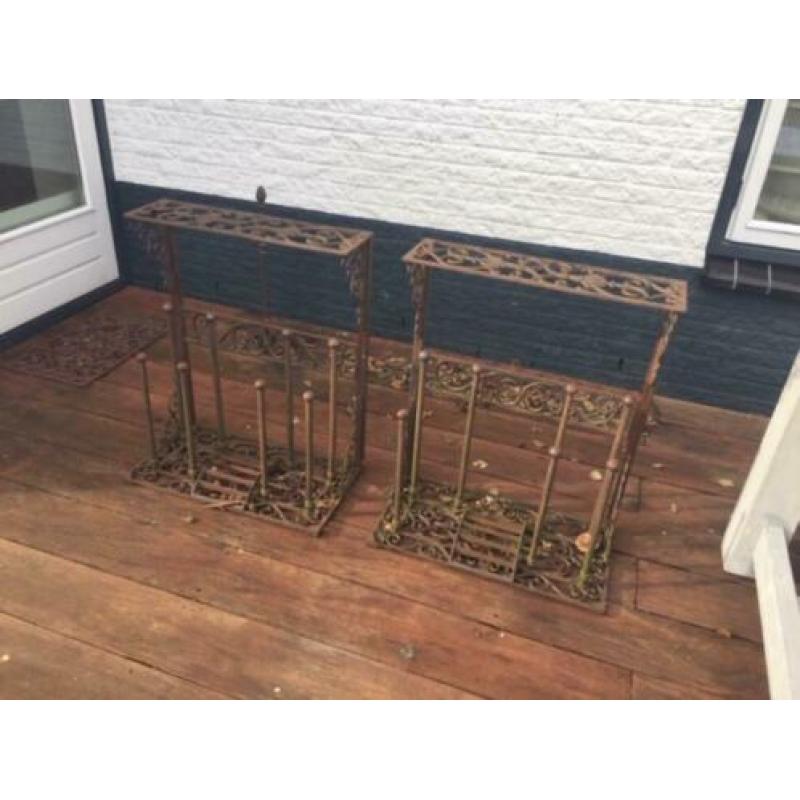 Esschert laarzenrek design gietijzer 2 stuks