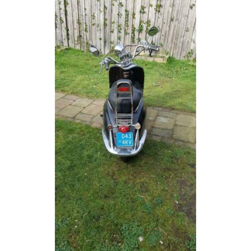 AGM scooter