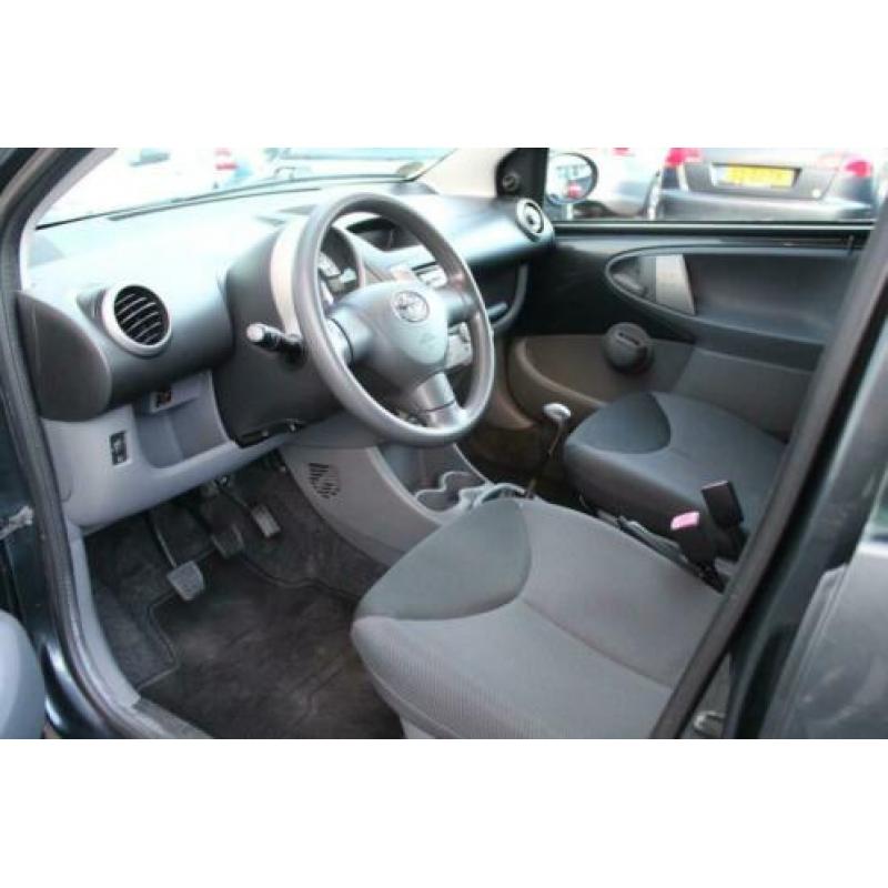 Toyota Aygo 1.0-12V + | 2008 | 5 DEURS | AIRCO | ELEK PAKKET
