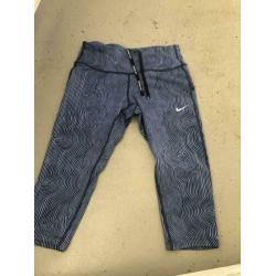 Nieuw Nike maat XS sportbroek