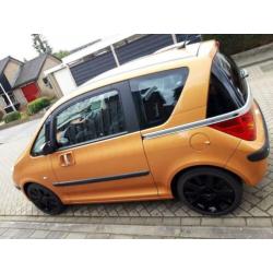 Peugeot 1007 1.4 2006 87000km zeer netjes