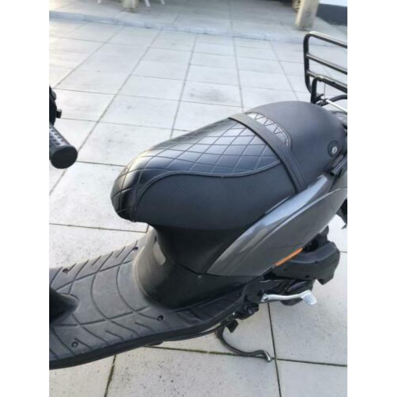 Zip met wok,schade,of mankementen gevraagd u kunt ook inruil