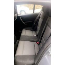 BMW 1-Serie 118 Business line 5 deurs Navi Airco Keyless bj