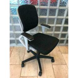 Ahrend 230 Bureaustoelen, Lage Rug, zwarte stof, Burostoel