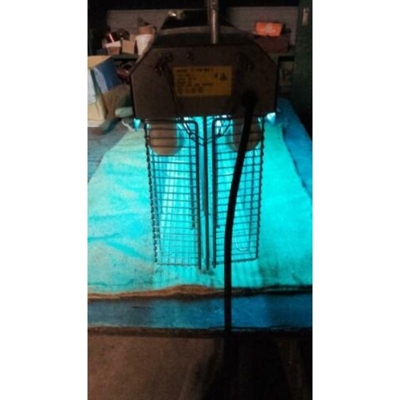 Vliegendoder lamp