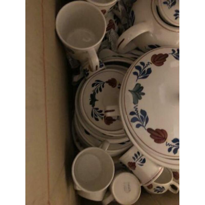 Servies van boerenbont compleet!!