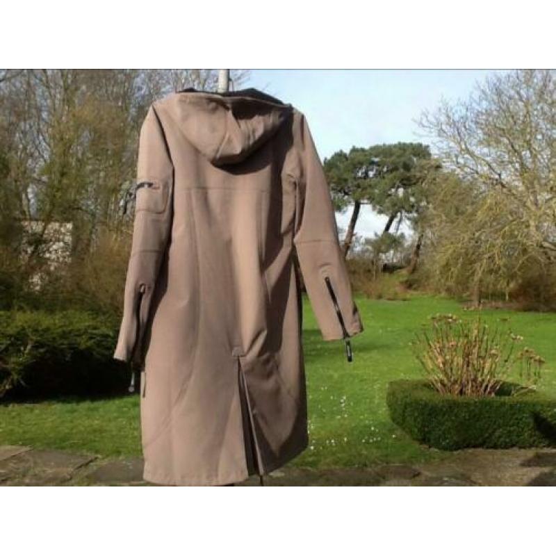 Ilse Jacobsen regen jas lang, maat 42/44. Beige / taupe.