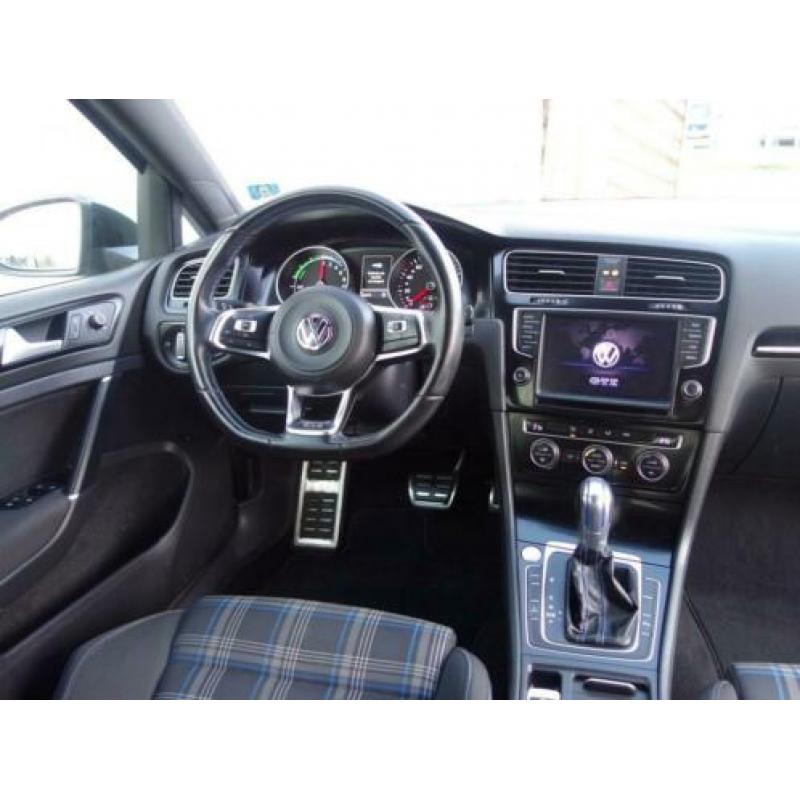 Volkswagen Golf 1.4 TSI GTE *ex BTW* *T-haak wegklapbaar* 1E