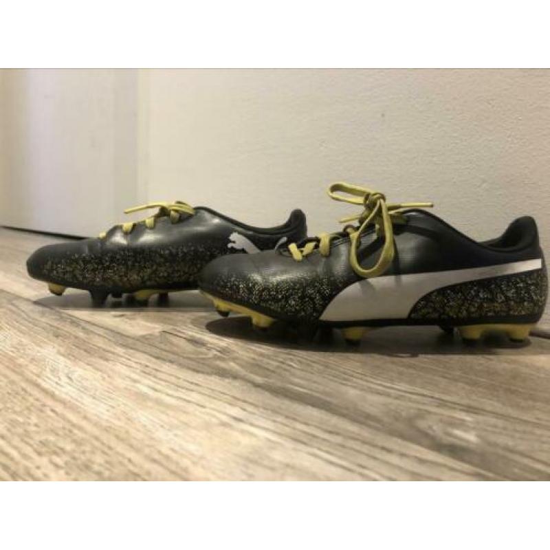 Voetbal schoenen maat 35