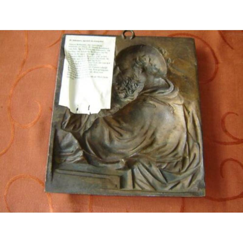 Hl. Johannes apostel en evangelist brons